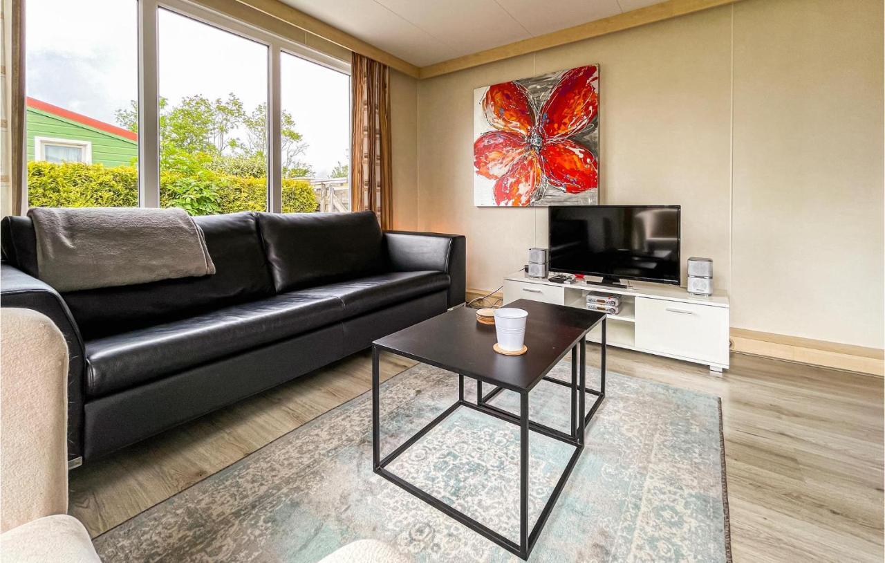 3 Bedroom Stunning Stacaravan In Tzummarum Εξωτερικό φωτογραφία